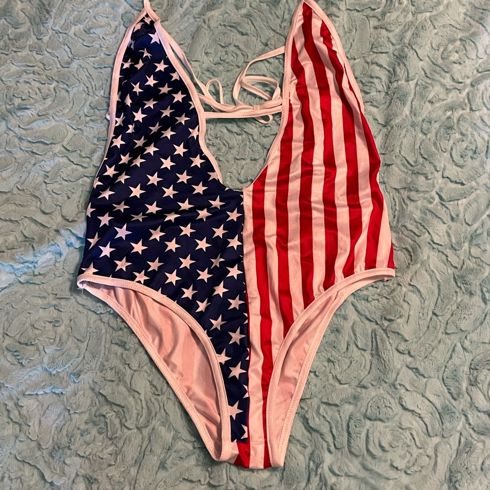 One piece suit